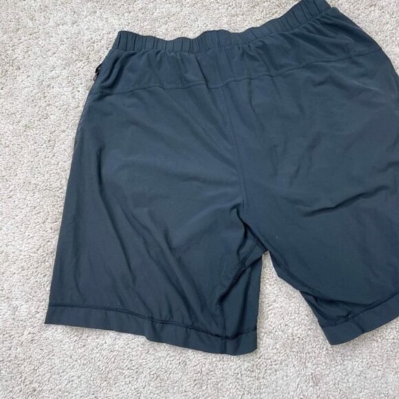 Lululemon Men's Dark Gray Training Shorts Size L lace Casual Walking short - Picture 7 of 12